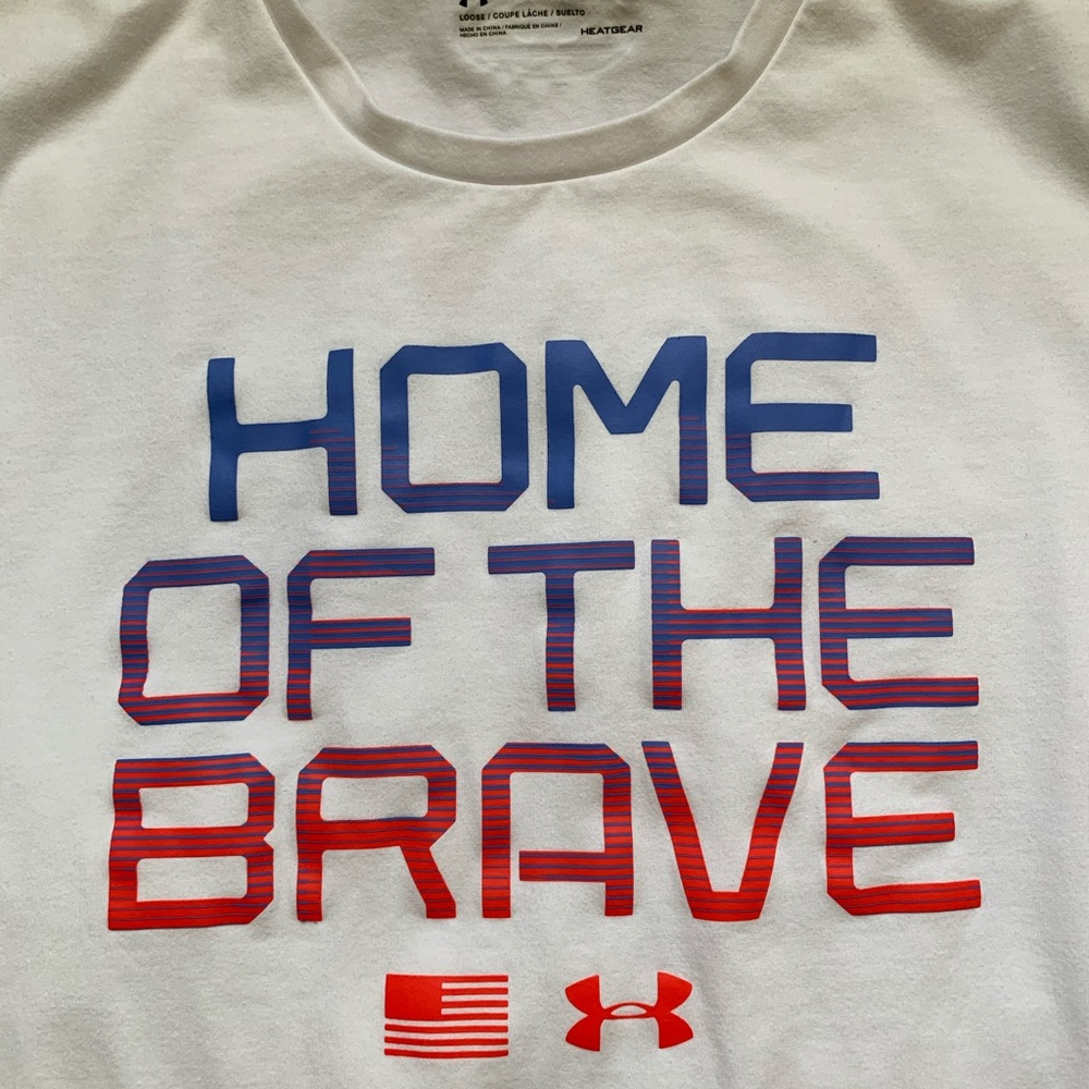 Under Armor Men’s short sleeve size XL